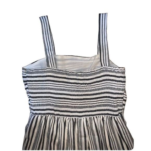 Japna Striped Cropped Romper - Picture 4 of 5